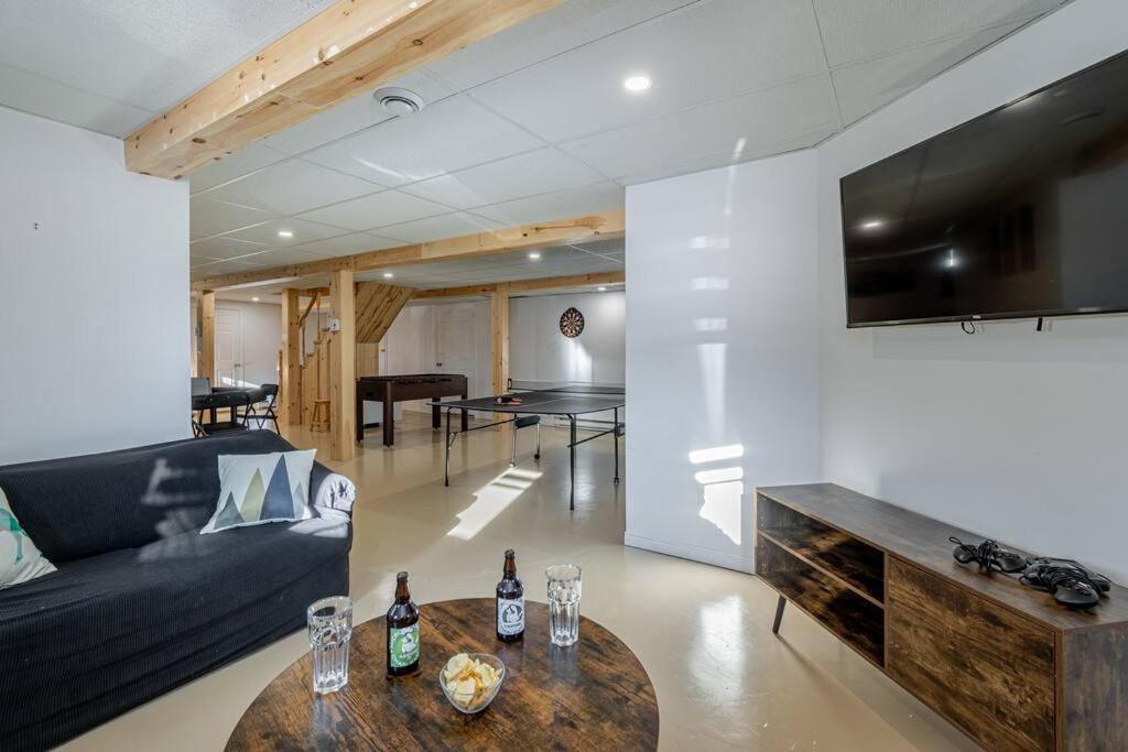 Spa, sauna et foyer : Le Phare de Baie-Saint-Paul Extérieur photo