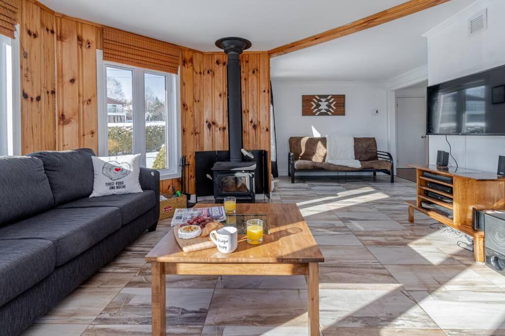 Spa, sauna et foyer : Le Phare de Baie-Saint-Paul Extérieur photo