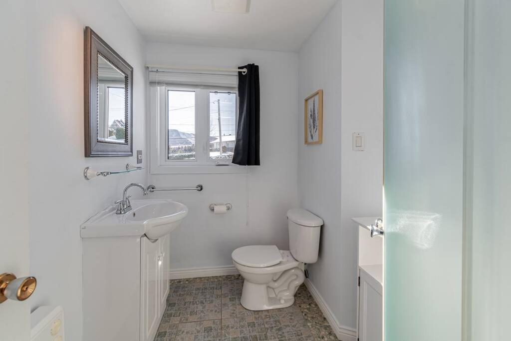 Spa, sauna et foyer : Le Phare de Baie-Saint-Paul Extérieur photo
