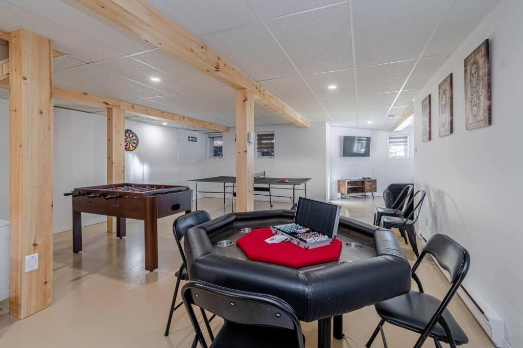 Spa, sauna et foyer : Le Phare de Baie-Saint-Paul Extérieur photo