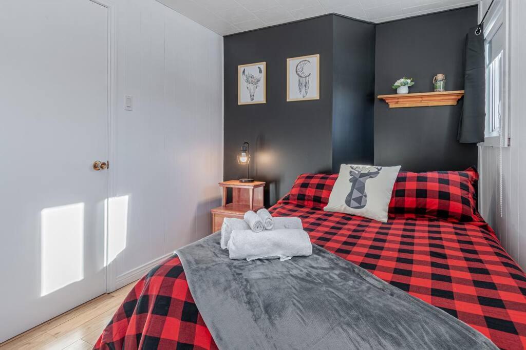 Spa, sauna et foyer : Le Phare de Baie-Saint-Paul Extérieur photo